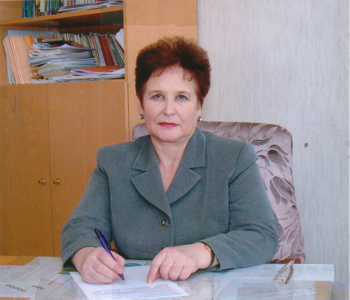 Лебедева Лариса Валентиновна - первый директор школы